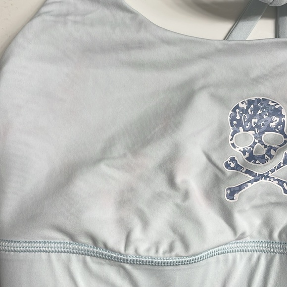 Lululemon Soulcycle Skull Bra - Size 6 - Picture 5 of 9